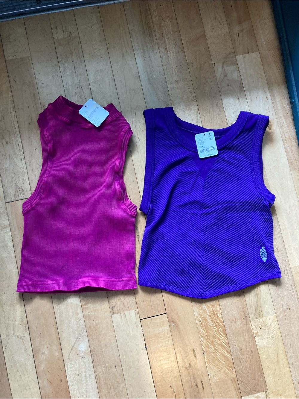 Bundle of 2 NWT FP Movement muscle tanks xs/s